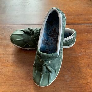 LL BEAN slip on waterproof duck shoes size 8